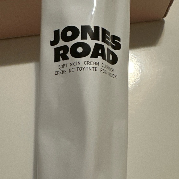 Jones Road Soft Skin Cream Cleanser - Picture 2 of 2